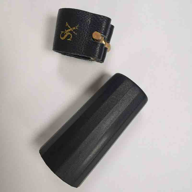 GLA70 Genuine Leather of Alto Sax